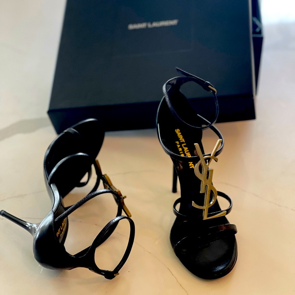 Saint Laurent high heels. Cassandra 100 YSl, size 36+. Fits sizes 6 and 6.5 new